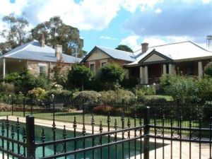 Chapel House - Accommodation Tasmania