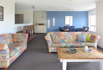 Macquarie Lodge Apartments - Accommodation Tasmania